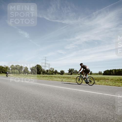 07.09.2025 - 19. Norderstedt Triathlon Michael Burmester http://msf.ph/oto/8857113 07.09.2025 12:22:49 Radfahren 856 meine-sportfotos.de
