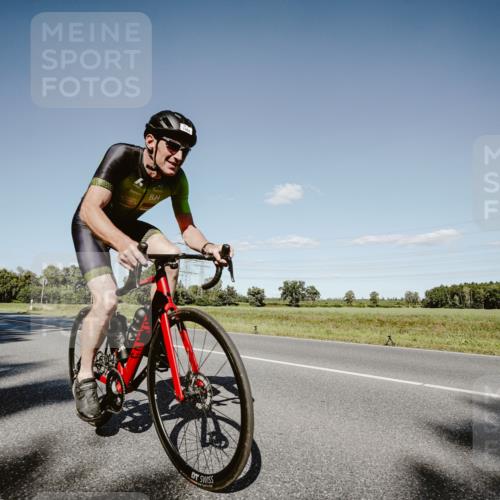 07.09.2025 - 19. Norderstedt Triathlon Michael Burmester http://msf.ph/oto/8857114 07.09.2025 15:28:25 Radfahren 1483 meine-sportfotos.de