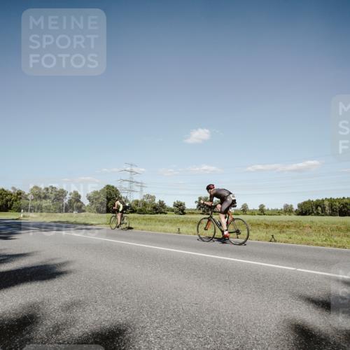 07.09.2025 - 19. Norderstedt Triathlon Michael Burmester http://msf.ph/oto/8857121 07.09.2025 15:28:30 Radfahren  meine-sportfotos.de