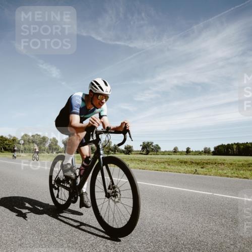 07.09.2025 - 19. Norderstedt Triathlon Michael Burmester http://msf.ph/oto/8857126 07.09.2025 12:22:52 Radfahren 283, 820, 856, 1268 meine-sportfotos.de