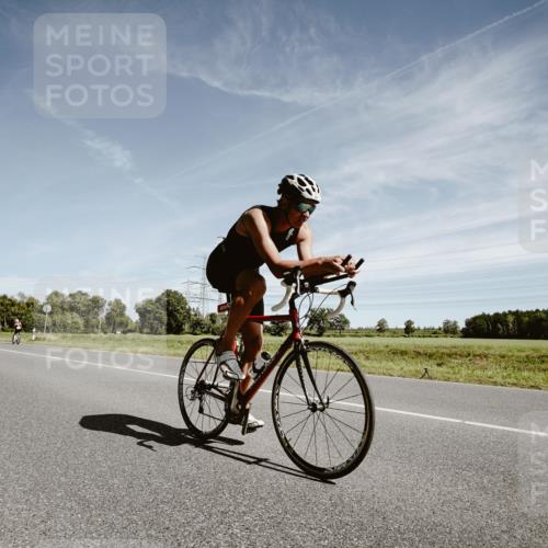 07.09.2025 - 19. Norderstedt Triathlon Michael Burmester http://msf.ph/oto/8857133 07.09.2025 12:22:53 Radfahren 283, 820, 856, 1268 meine-sportfotos.de