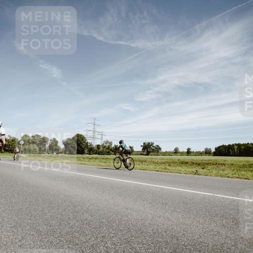 07.09.2025 - 19. Norderstedt Triathlon Michael Burmester http://msf.ph/oto/8857143 07.09.2025 12:22:57 Radfahren 283, 827, 1268 meine-sportfotos.de