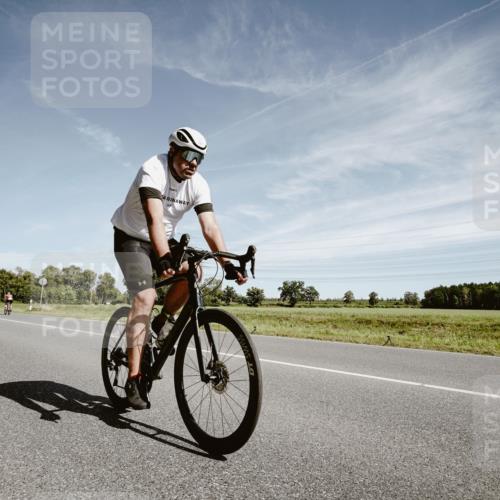 07.09.2025 - 19. Norderstedt Triathlon Michael Burmester http://msf.ph/oto/8857147 07.09.2025 12:22:58 Radfahren 283, 827, 1268 meine-sportfotos.de