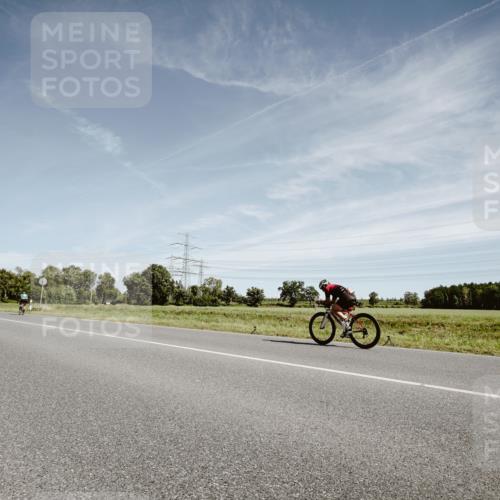 07.09.2025 - 19. Norderstedt Triathlon Michael Burmester http://msf.ph/oto/8857154 07.09.2025 12:23:00 Radfahren 827 meine-sportfotos.de