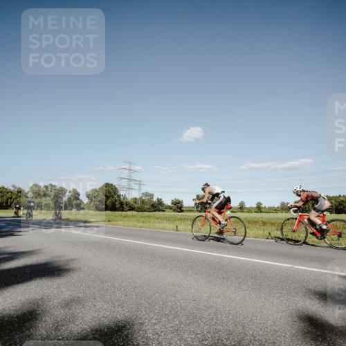 07.09.2025 - 19. Norderstedt Triathlon Michael Burmester http://msf.ph/oto/8857159 07.09.2025 15:28:46 Radfahren 465 meine-sportfotos.de