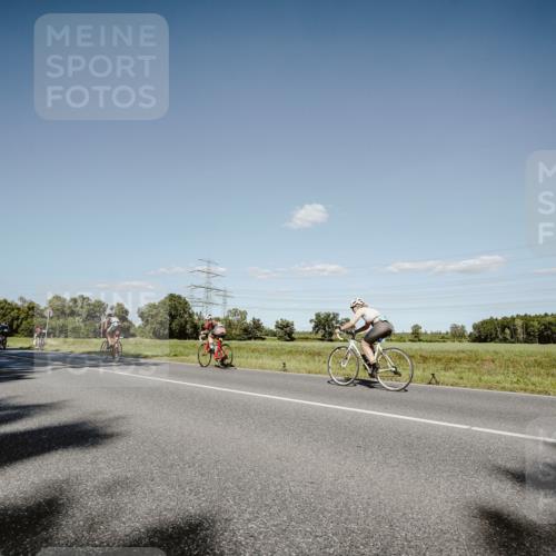 07.09.2025 - 19. Norderstedt Triathlon Michael Burmester http://msf.ph/oto/8857162 07.09.2025 15:28:47 Radfahren 465 meine-sportfotos.de