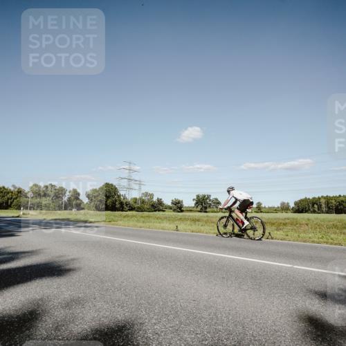 07.09.2025 - 19. Norderstedt Triathlon Michael Burmester http://msf.ph/oto/8857166 07.09.2025 15:28:51 Radfahren 462 meine-sportfotos.de