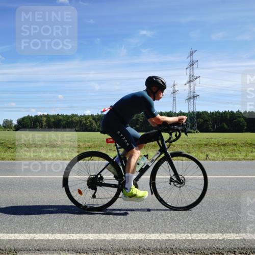 07.09.2025 - 19. Norderstedt Triathlon Michael Burmester http://msf.ph/oto/8857193 07.09.2025 12:55:51 Radfahren 193, 206 meine-sportfotos.de