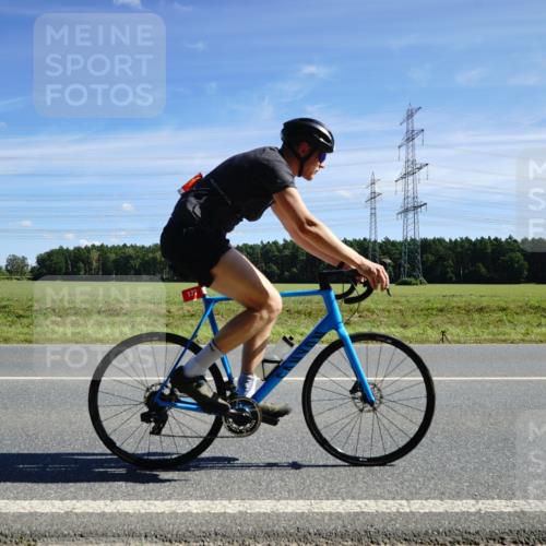07.09.2025 - 19. Norderstedt Triathlon Michael Burmester http://msf.ph/oto/8857198 07.09.2025 12:55:57 Radfahren 177, 707 meine-sportfotos.de
