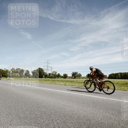 07.09.2025 - 19. Norderstedt Triathlon Michael Burmester http://msf.ph/oto/8857199 07.09.2025 12:23:10 Radfahren 208, 288, 810 meine-sportfotos.de