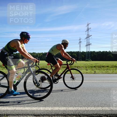 07.09.2025 - 19. Norderstedt Triathlon Michael Burmester http://msf.ph/oto/8857209 07.09.2025 11:16:58 Radfahren 196, 784 meine-sportfotos.de