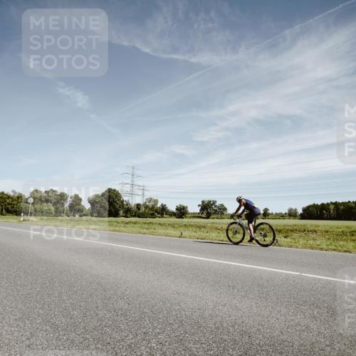 07.09.2025 - 19. Norderstedt Triathlon Michael Burmester http://msf.ph/oto/8857213 07.09.2025 12:23:19 Radfahren 167, 174, 758 meine-sportfotos.de