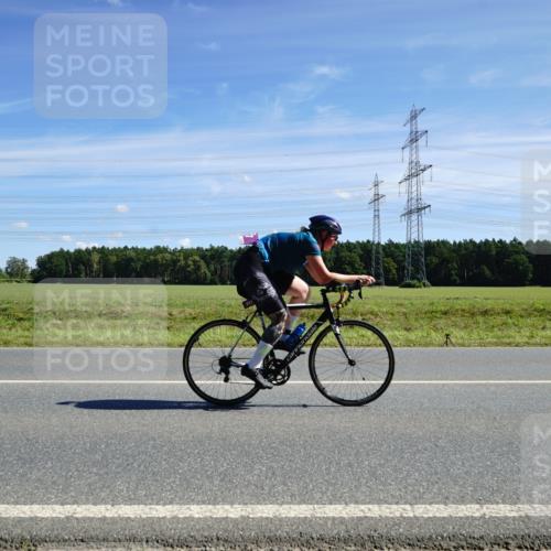 07.09.2025 - 19. Norderstedt Triathlon Michael Burmester http://msf.ph/oto/8857226 07.09.2025 12:56:14 Radfahren 171, 336, 337 meine-sportfotos.de