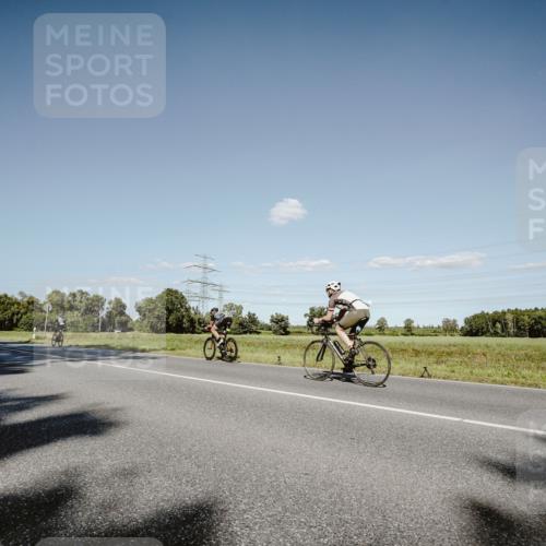 07.09.2025 - 19. Norderstedt Triathlon Michael Burmester http://msf.ph/oto/8857229 07.09.2025 15:29:24 Radfahren 396, 925 meine-sportfotos.de