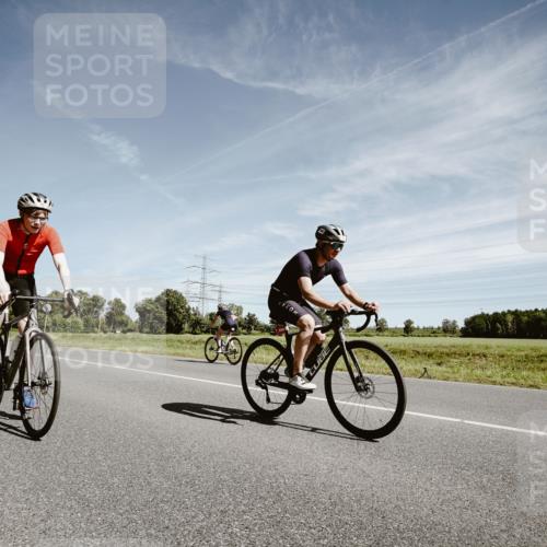 07.09.2025 - 19. Norderstedt Triathlon Michael Burmester http://msf.ph/oto/8857230 07.09.2025 12:23:26 Radfahren 700, 808, 1379 meine-sportfotos.de