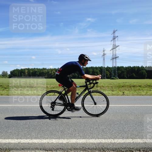 07.09.2025 - 19. Norderstedt Triathlon Michael Burmester http://msf.ph/oto/8857231 07.09.2025 12:56:15 Radfahren 171, 337 meine-sportfotos.de