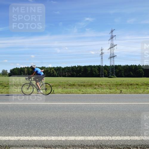 07.09.2025 - 19. Norderstedt Triathlon Michael Burmester http://msf.ph/oto/8857236 07.09.2025 12:56:16 Radfahren 171, 337 meine-sportfotos.de
