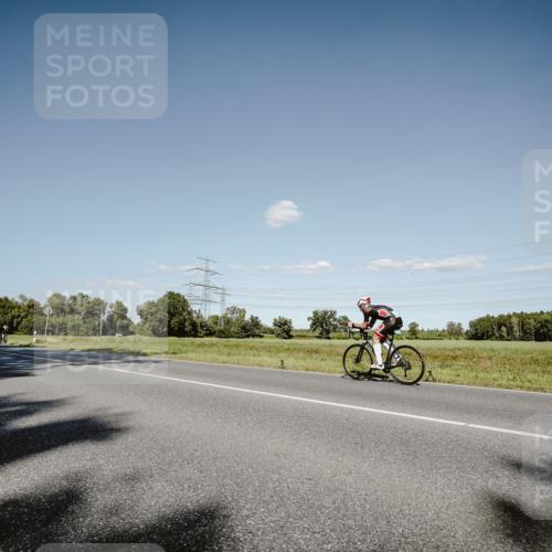 07.09.2025 - 19. Norderstedt Triathlon Michael Burmester http://msf.ph/oto/8857241 07.09.2025 15:29:41 Radfahren 432, 942 meine-sportfotos.de