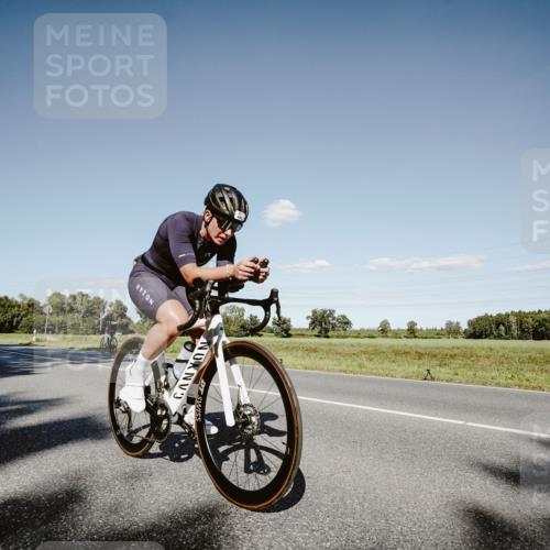 07.09.2025 - 19. Norderstedt Triathlon Michael Burmester http://msf.ph/oto/8857245 07.09.2025 15:29:42 Radfahren 432, 942 meine-sportfotos.de
