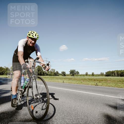 07.09.2025 - 19. Norderstedt Triathlon Michael Burmester http://msf.ph/oto/8857248 07.09.2025 15:29:43 Radfahren 432, 942 meine-sportfotos.de
