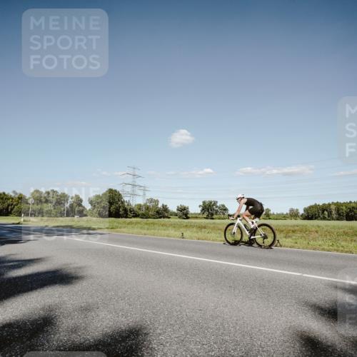 07.09.2025 - 19. Norderstedt Triathlon Michael Burmester http://msf.ph/oto/8857252 07.09.2025 15:29:46 Radfahren 871, 1524 meine-sportfotos.de