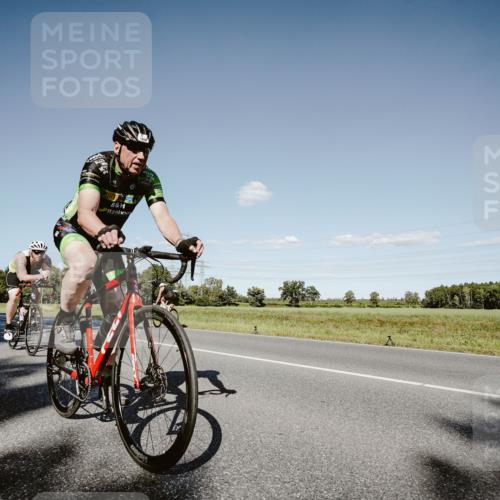 07.09.2025 - 19. Norderstedt Triathlon Michael Burmester http://msf.ph/oto/8857255 07.09.2025 15:29:47 Radfahren 871, 1524 meine-sportfotos.de