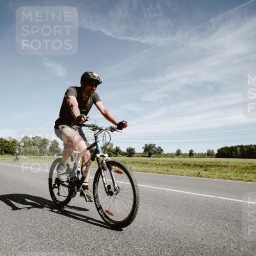 07.09.2025 - 19. Norderstedt Triathlon Michael Burmester http://msf.ph/oto/8857277 07.09.2025 12:23:37 Radfahren 224, 786, 1290 meine-sportfotos.de
