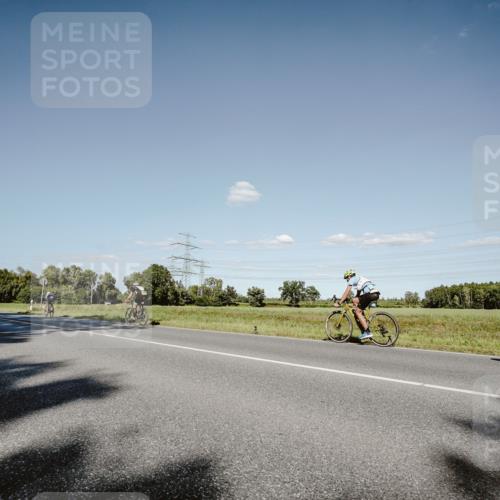07.09.2025 - 19. Norderstedt Triathlon Michael Burmester http://msf.ph/oto/8857293 07.09.2025 15:30:13 Radfahren 868, 1409, 1526 meine-sportfotos.de