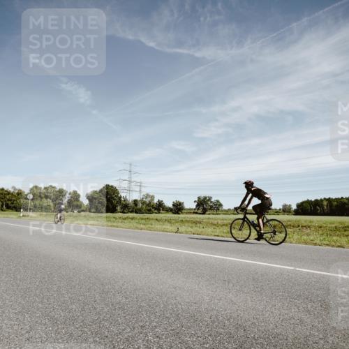 07.09.2025 - 19. Norderstedt Triathlon Michael Burmester http://msf.ph/oto/8857295 07.09.2025 12:23:47 Radfahren 1382 meine-sportfotos.de