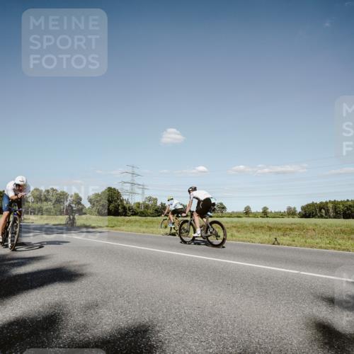 07.09.2025 - 19. Norderstedt Triathlon Michael Burmester http://msf.ph/oto/8857297 07.09.2025 15:30:14 Radfahren 868, 1409, 1526 meine-sportfotos.de