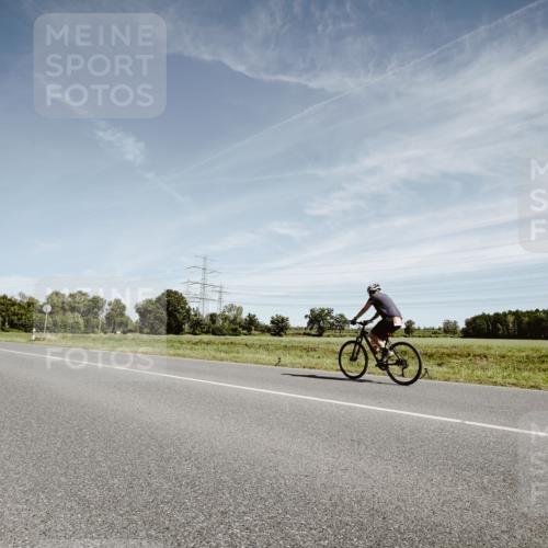 07.09.2025 - 19. Norderstedt Triathlon Michael Burmester http://msf.ph/oto/8857306 07.09.2025 12:23:52 Radfahren 1382 meine-sportfotos.de