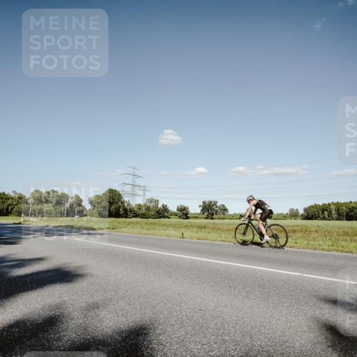 07.09.2025 - 19. Norderstedt Triathlon Michael Burmester http://msf.ph/oto/8857311 07.09.2025 15:30:26 Radfahren  meine-sportfotos.de