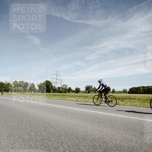07.09.2025 - 19. Norderstedt Triathlon Michael Burmester http://msf.ph/oto/8857319 07.09.2025 12:23:56 Radfahren 1351 meine-sportfotos.de