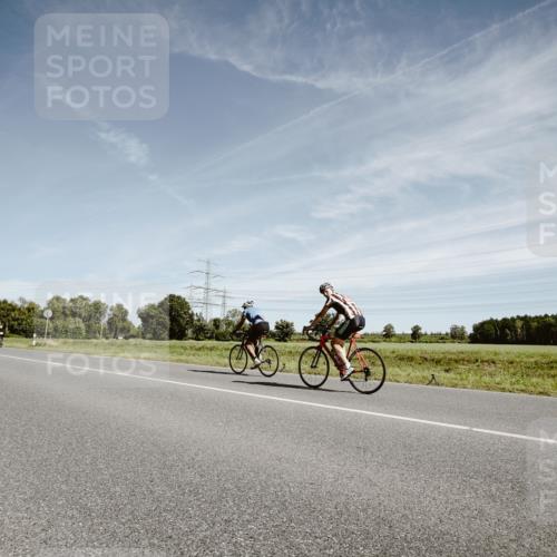 07.09.2025 - 19. Norderstedt Triathlon Michael Burmester http://msf.ph/oto/8857323 07.09.2025 12:23:57 Radfahren 1351 meine-sportfotos.de