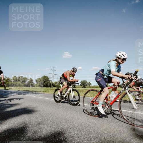 07.09.2025 - 19. Norderstedt Triathlon Michael Burmester http://msf.ph/oto/8857332 07.09.2025 15:30:35 Radfahren 399, 407, 445, 452, 467, 870, 1435, 1486, 1545 meine-sportfotos.de