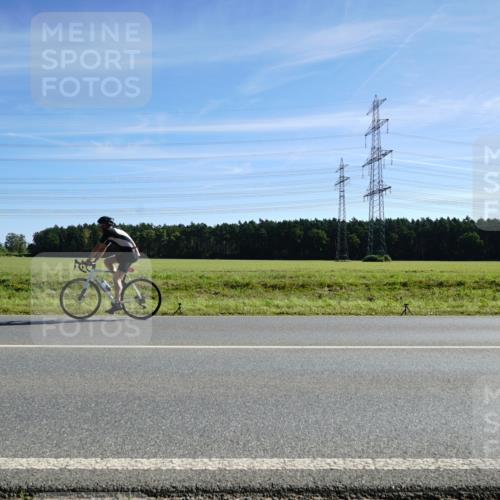 07.09.2025 - 19. Norderstedt Triathlon Michael Burmester http://msf.ph/oto/8857339 07.09.2025 11:18:44 Radfahren 1211 meine-sportfotos.de