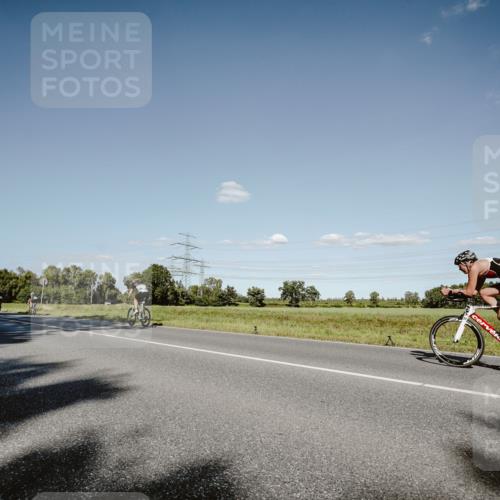 07.09.2025 - 19. Norderstedt Triathlon Michael Burmester http://msf.ph/oto/8857349 07.09.2025 15:30:39 Radfahren 383, 399, 467, 1545 meine-sportfotos.de