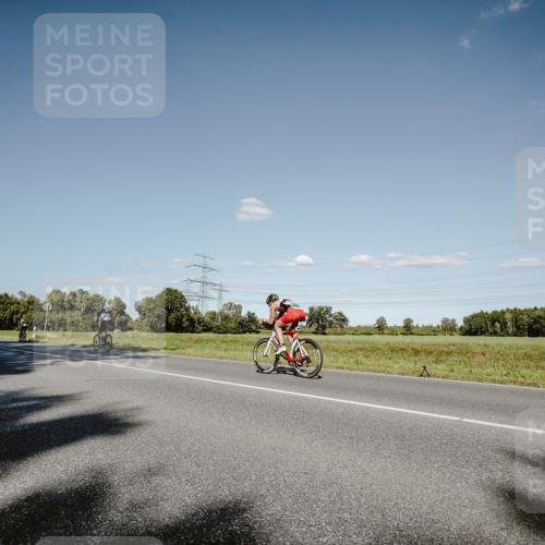 07.09.2025 - 19. Norderstedt Triathlon Michael Burmester http://msf.ph/oto/8857352 07.09.2025 15:30:39 Radfahren 383, 399, 467, 1545 meine-sportfotos.de