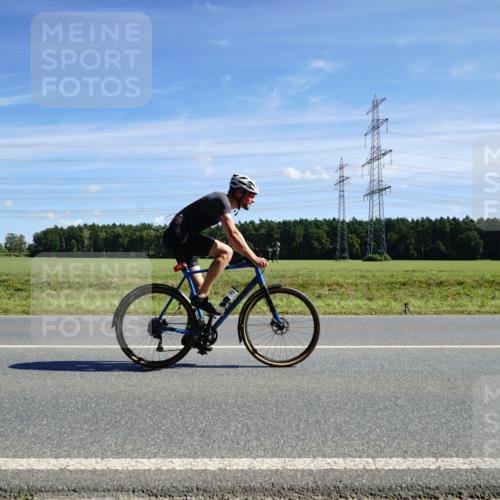 07.09.2025 - 19. Norderstedt Triathlon Michael Burmester http://msf.ph/oto/8857356 07.09.2025 12:57:07 Radfahren 197, 266, 315 meine-sportfotos.de