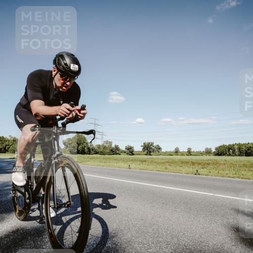 07.09.2025 - 19. Norderstedt Triathlon Michael Burmester http://msf.ph/oto/8857369 07.09.2025 15:30:47 Radfahren 416, 442, 455, 956, 1413, 1508 meine-sportfotos.de