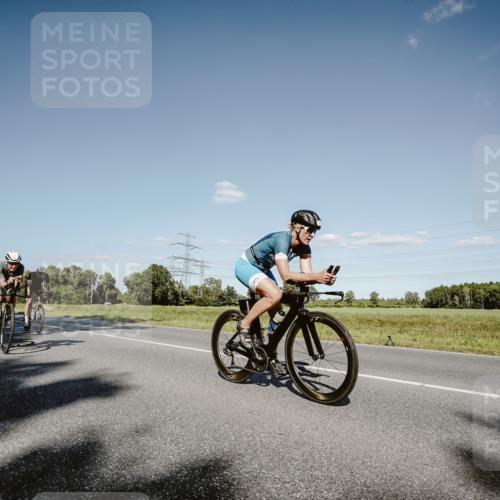07.09.2025 - 19. Norderstedt Triathlon Michael Burmester http://msf.ph/oto/8857373 07.09.2025 15:30:49 Radfahren 416, 442, 956, 1413, 1508 meine-sportfotos.de