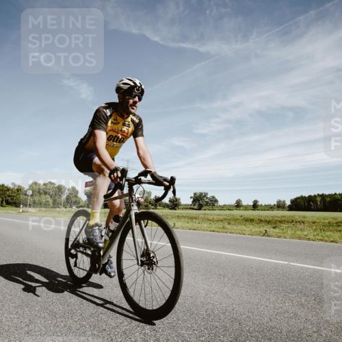 07.09.2025 - 19. Norderstedt Triathlon Michael Burmester http://msf.ph/oto/8857375 07.09.2025 12:24:13 Radfahren 261, 756, 798 meine-sportfotos.de