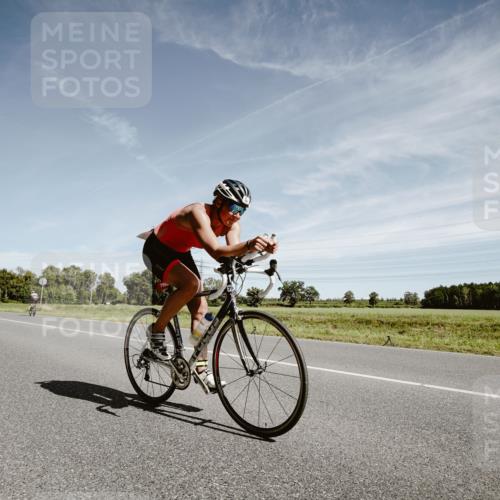 07.09.2025 - 19. Norderstedt Triathlon Michael Burmester http://msf.ph/oto/8857382 07.09.2025 12:24:15 Radfahren 261, 756, 798 meine-sportfotos.de