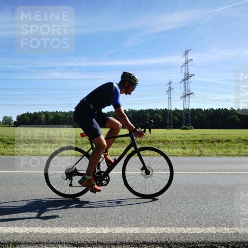 07.09.2025 - 19. Norderstedt Triathlon Michael Burmester http://msf.ph/oto/8857386 07.09.2025 11:19:03 Radfahren 749, 1179, 1208 meine-sportfotos.de