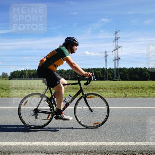07.09.2025 - 19. Norderstedt Triathlon Michael Burmester http://msf.ph/oto/8857421 07.09.2025 12:57:39 Radfahren 157 meine-sportfotos.de