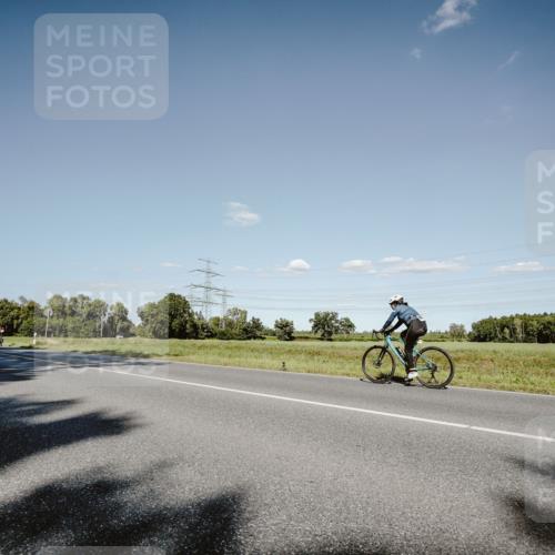 07.09.2025 - 19. Norderstedt Triathlon Michael Burmester http://msf.ph/oto/8857425 07.09.2025 15:31:16 Radfahren 431 meine-sportfotos.de