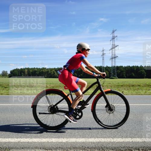 07.09.2025 - 19. Norderstedt Triathlon Michael Burmester http://msf.ph/oto/8857430 07.09.2025 12:57:44 Radfahren 242, 318, 841, 1326 meine-sportfotos.de