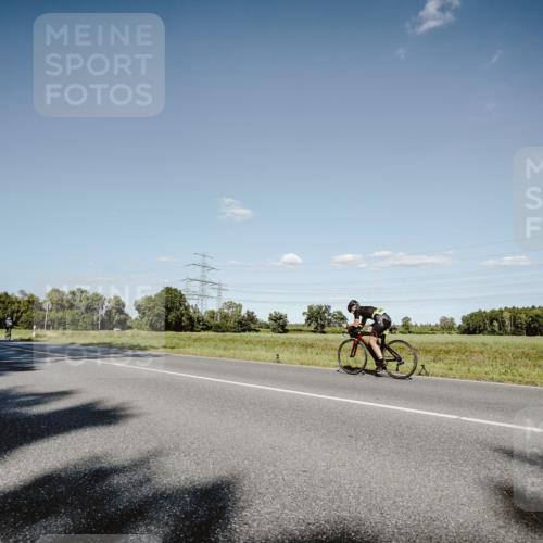 07.09.2025 - 19. Norderstedt Triathlon Michael Burmester http://msf.ph/oto/8857432 07.09.2025 15:31:20 Radfahren 431, 1528, 1534 meine-sportfotos.de