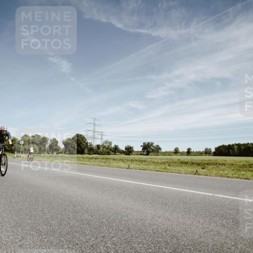 07.09.2025 - 19. Norderstedt Triathlon Michael Burmester http://msf.ph/oto/8857434 07.09.2025 12:24:33 Radfahren 818, 1297 meine-sportfotos.de