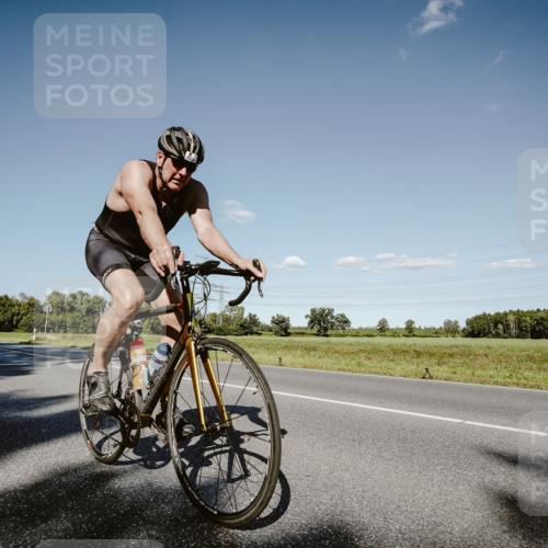 07.09.2025 - 19. Norderstedt Triathlon Michael Burmester http://msf.ph/oto/8857435 07.09.2025 15:31:21 Radfahren 431, 955, 1528, 1534 meine-sportfotos.de